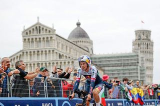 Red Bull-Bora-Hansgrohe's Slovenian rider Primoz Roglic finishes the 10th stage of the 108th Giro d'Italia cycling race of 28.6kms individual time-trial from Lucca to Pisa on May 20, 2025. (Photo by Luca Bettini / AFP)