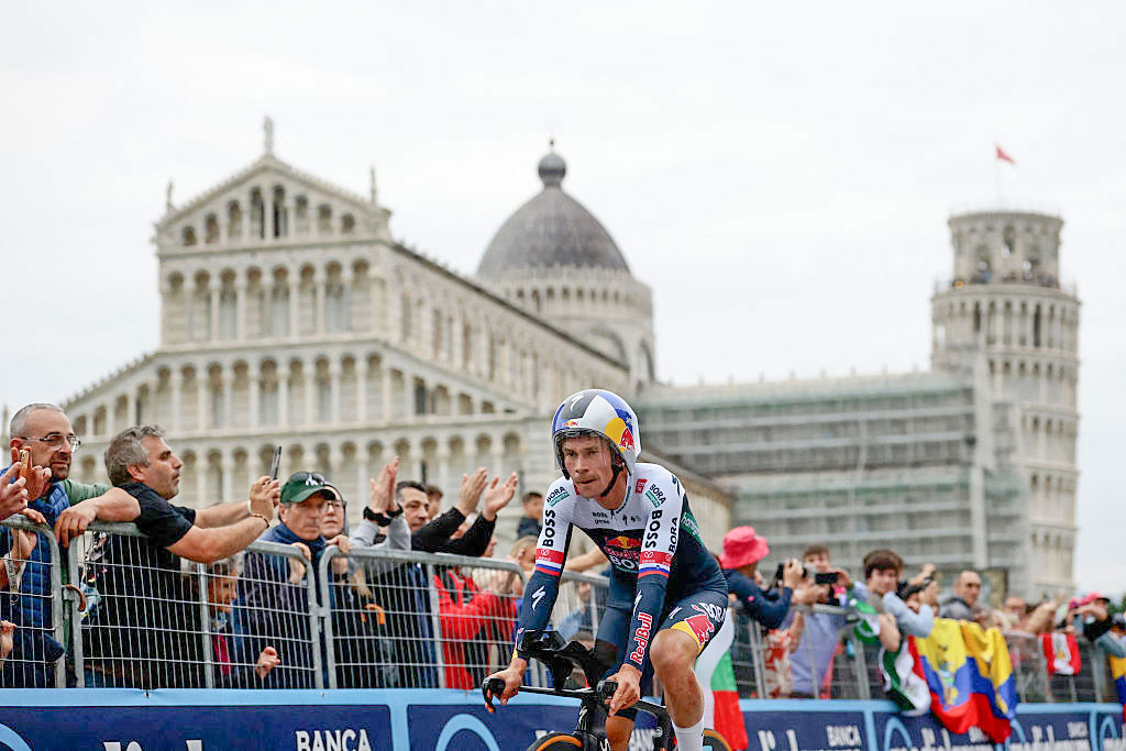 'Let's move on' – Primož Roglič shrugs off Giro d'Italia crashes as stage 10 time trial ultimately delivers positive turn