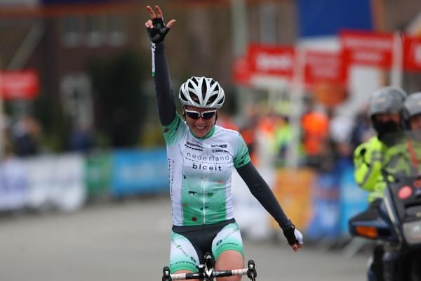 3-2-1: her placings this year in Drenthe - Annemiek Van Vleuten (Nederland Bloeit) celebrates her win, at last.