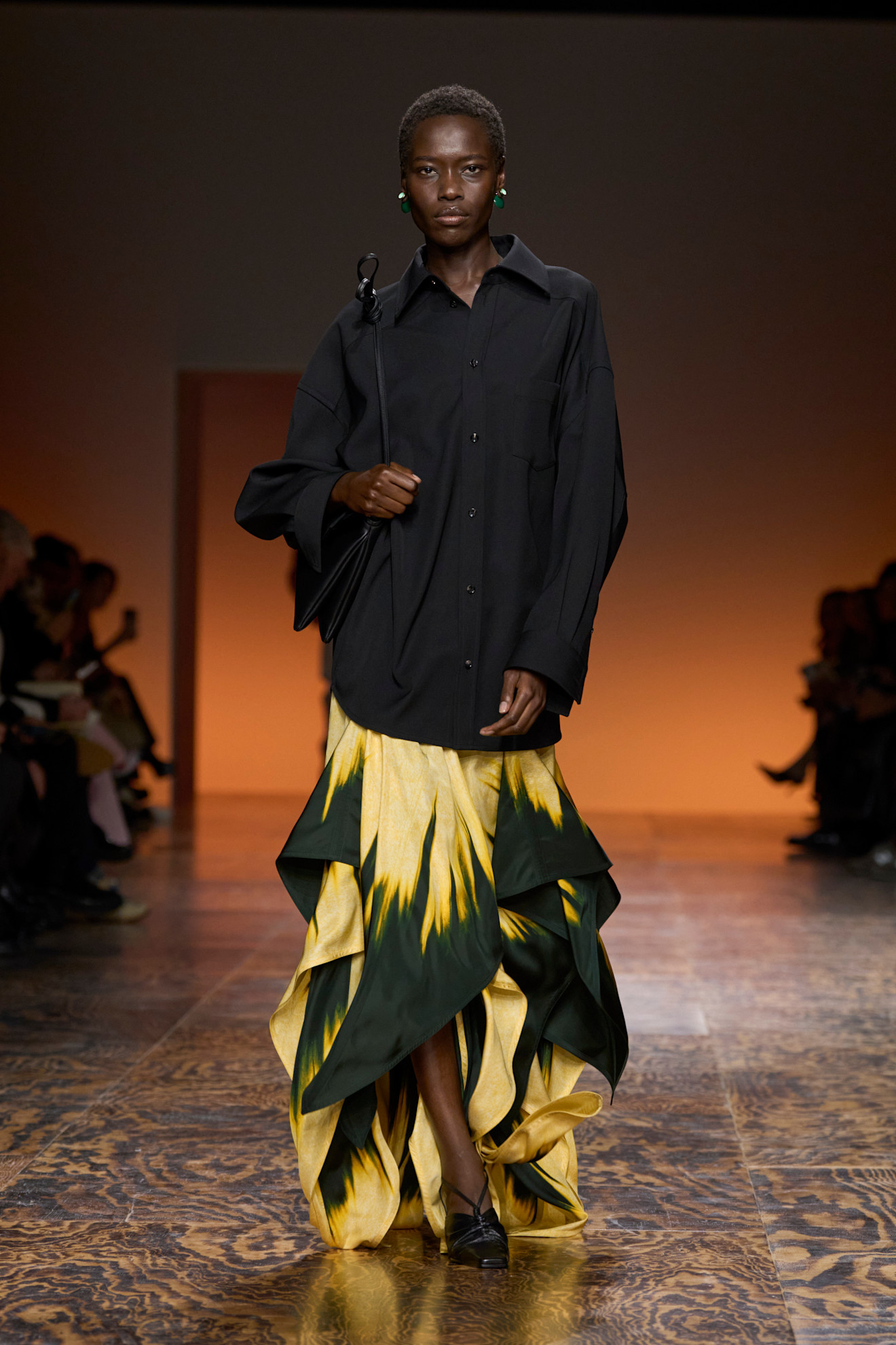 An image of the rope accessory trend on the Bottega Veneta autumn/winter 2024 runway