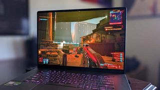 ASUS ROG Zephyrus G16 (2024) GA605 Cyberpunk 2077 gameplay.