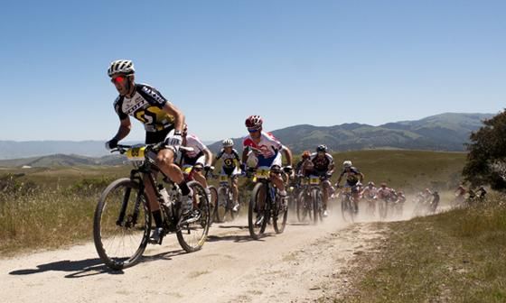 Geoff Kabush (Scott-3Rox Racing) sets a blistering pace at Sea Otter