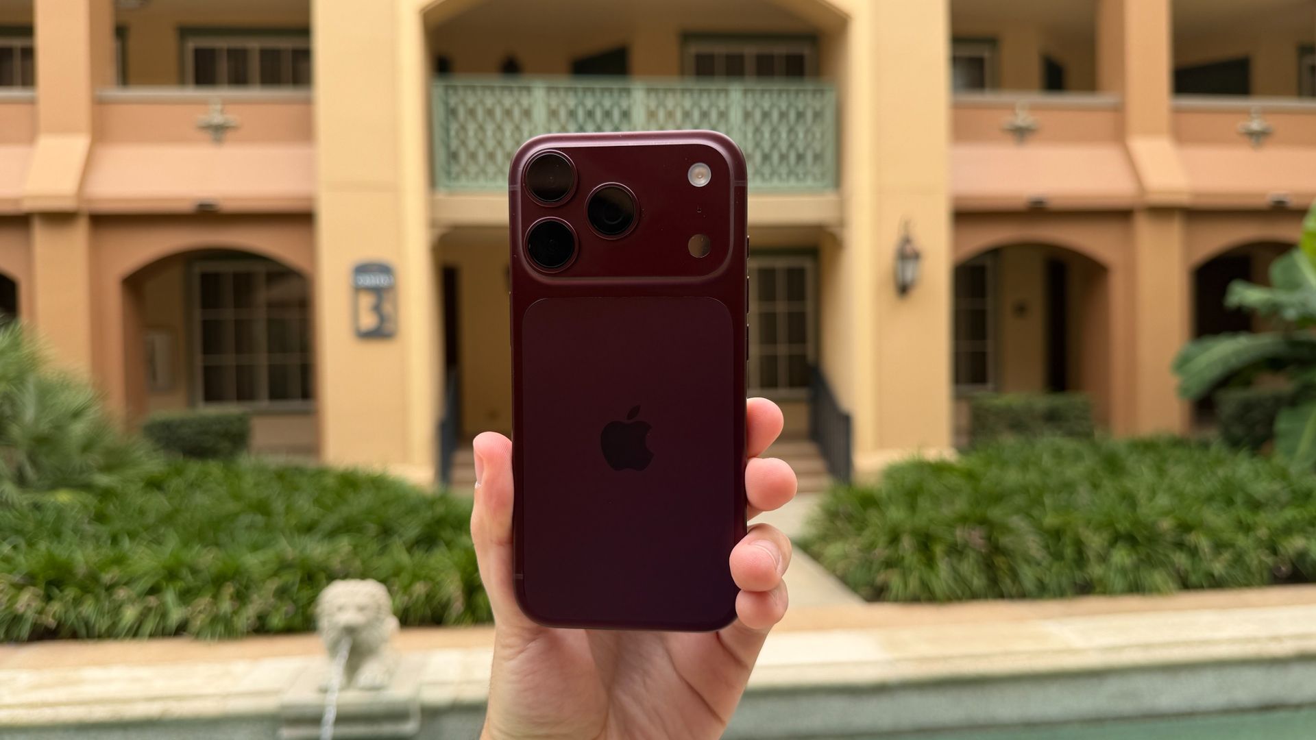 Apple iPhone 18 Pro and iPhone 18 Pro Max Review