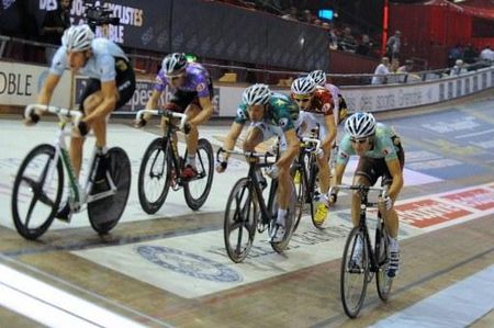Action during the opening night of the Grenoble 6-Day.
