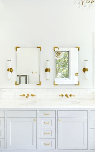 A white and gold bathroom