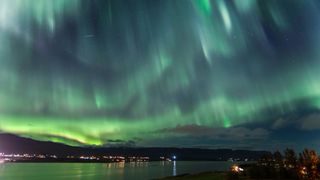 where are the best places to see the Aurora Borealis: Aurora above Akureyri