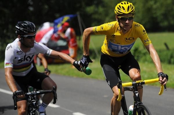 In the mountains, world champion Mark Cavendish is a bottle carrier for Bradley Wiggins