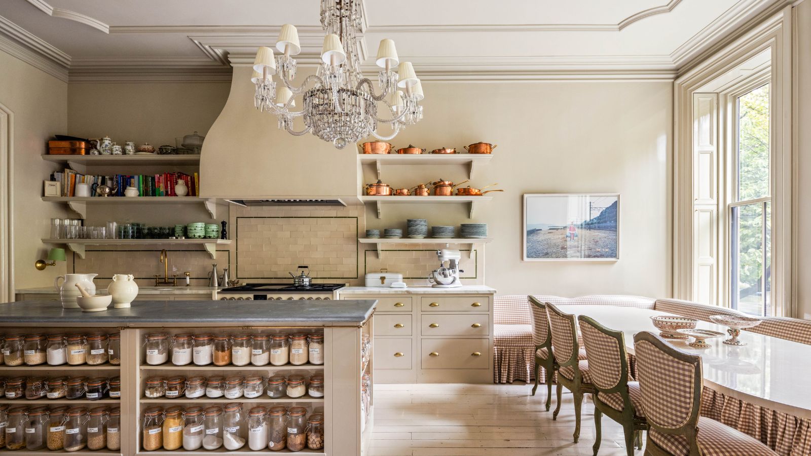 Lily Allen and David Harbour's kitchen