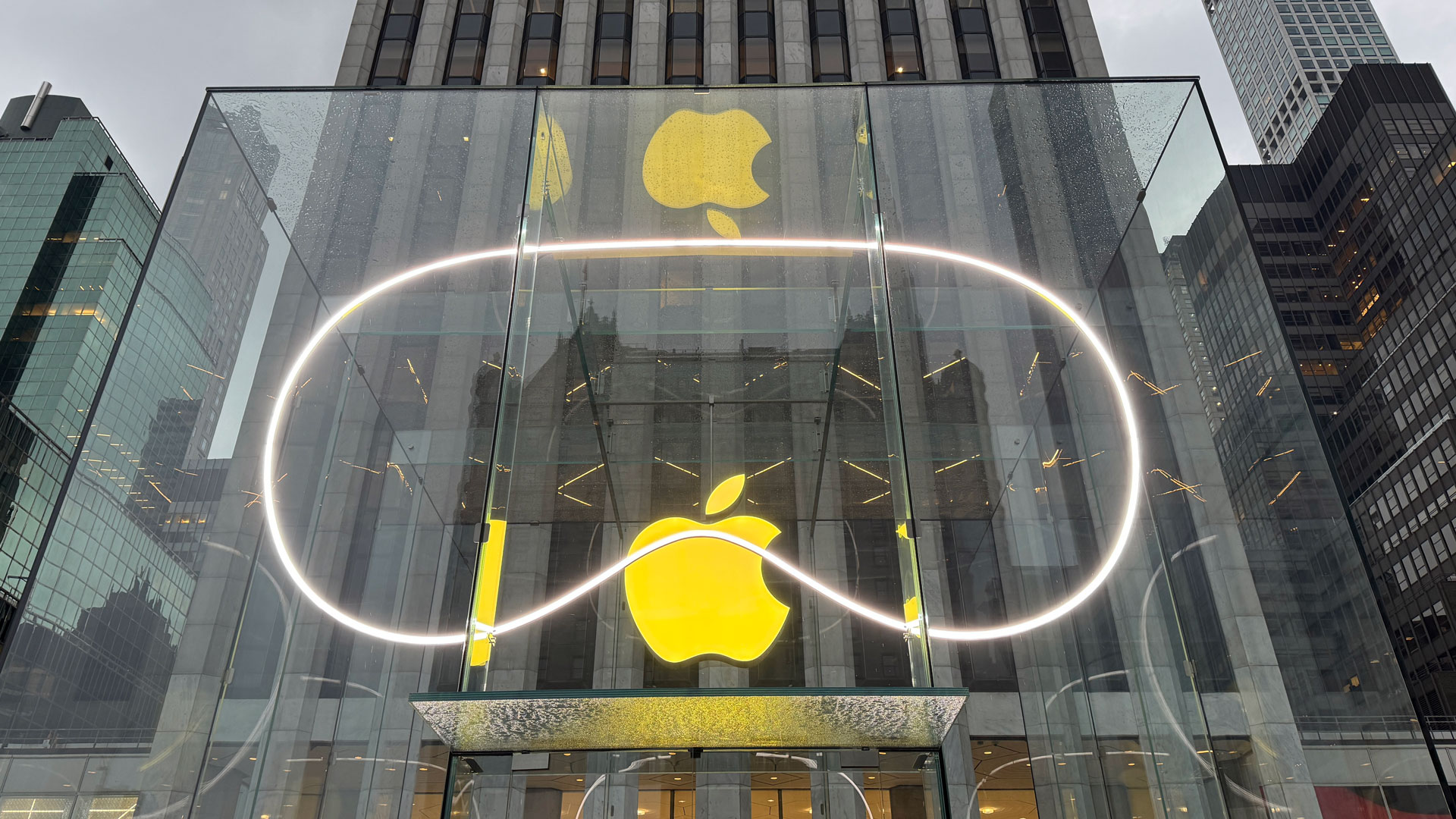 Apple Vision Pro blasts out of mixed reality and into real stores – here’s how to sign up for a demo