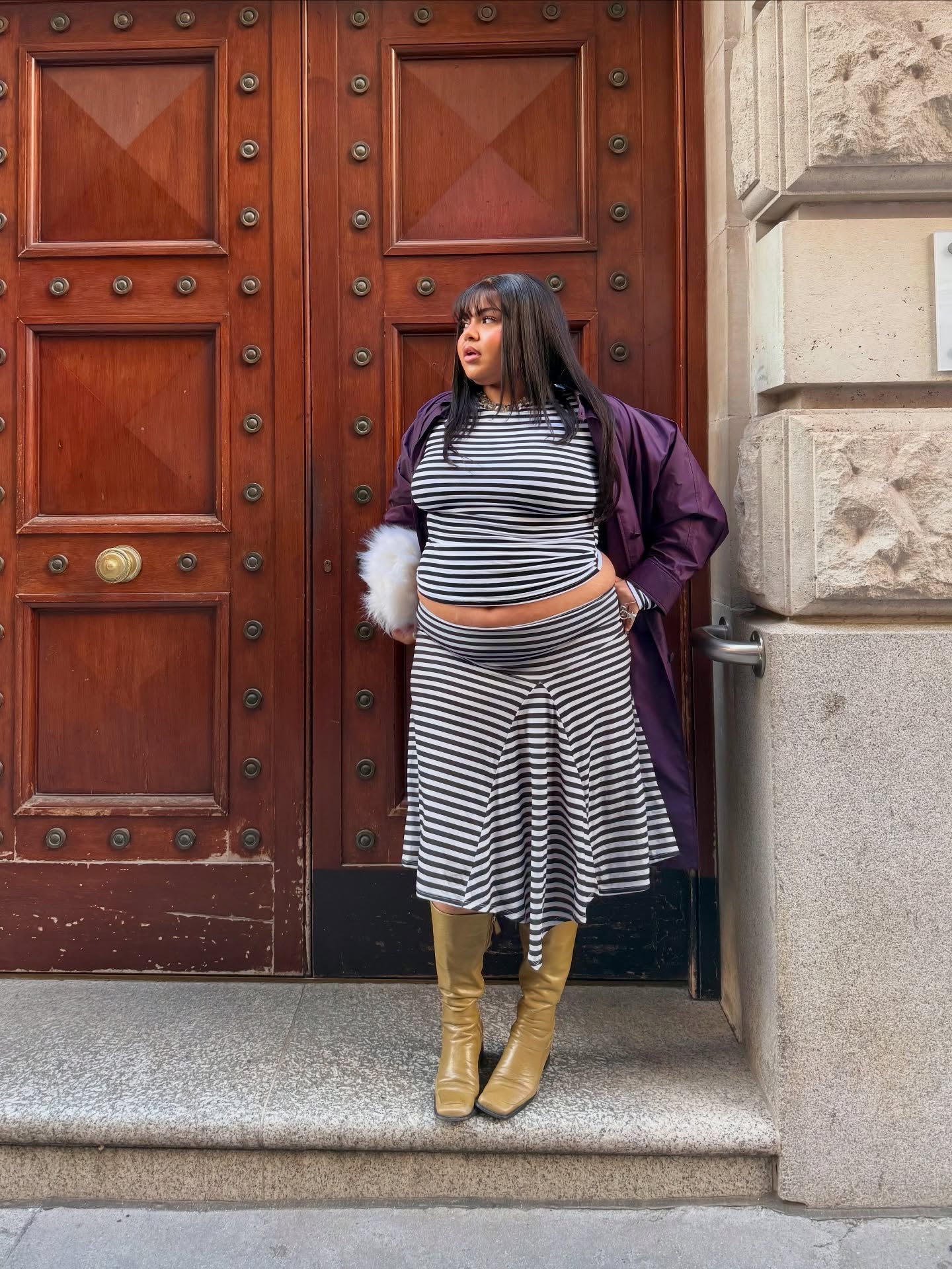 Girl posing for outfit pic