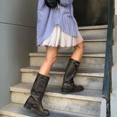 European boot trends: Biker, moto boots with circular clasp