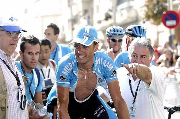 The podium is that way Alessandro - Petacchi gets directions