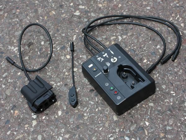 The diagnostic tool is designed as an electronic 'go-no go' gage, helping mechanics isolate which Di2 component might have an issue.