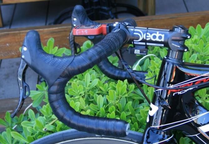 Boeckmans&rsquo; track-style bars are wound with Lizard Skins tape