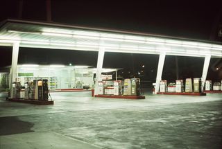 ﻿Gas station, Las Vegas, 1968
