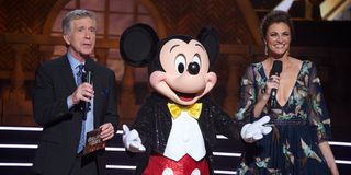 dancing with the stars tom bergeron erin andrews mickey mouse