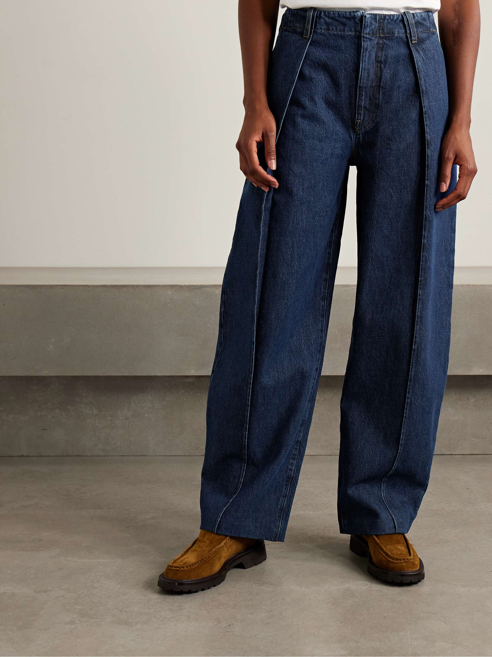 The Bowed Trouser Mid-Rise Barrel-Leg Jeans