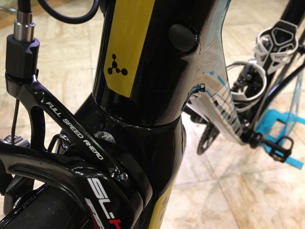 A close up of the head tube section