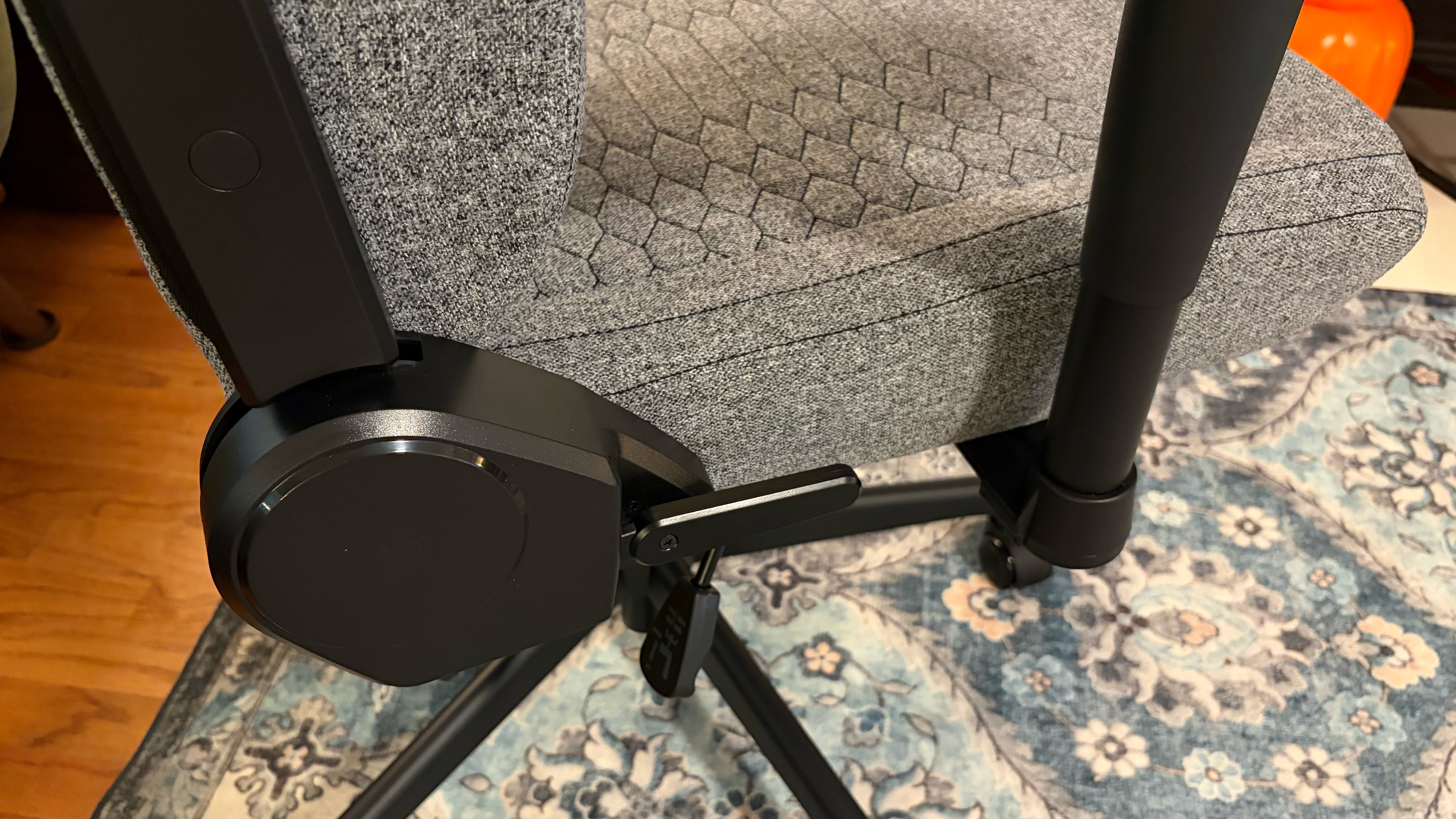 Razer Iskur V2 X