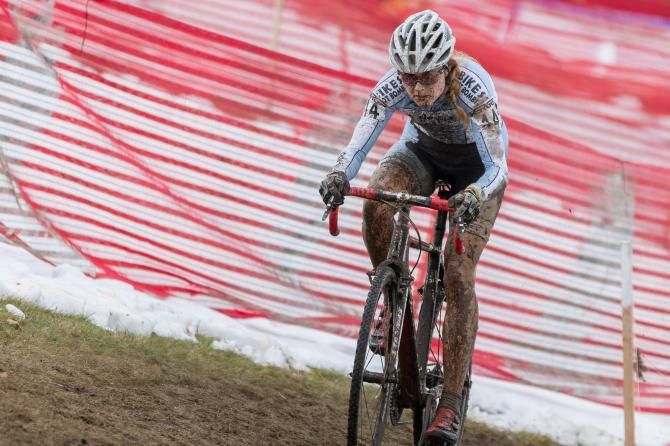 Natasha Elliot on a punchy off-camber