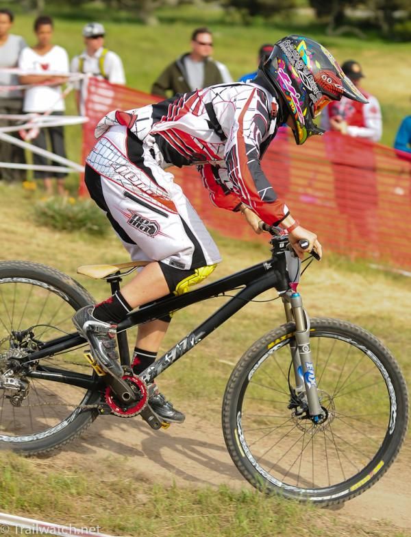 Joanna Petterson races to the silver medal