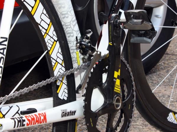 Sealed Gore Ride-On cables (with yellow grub seals) were installed on Lance Armstrong's Team Radioshack Trek Madone.