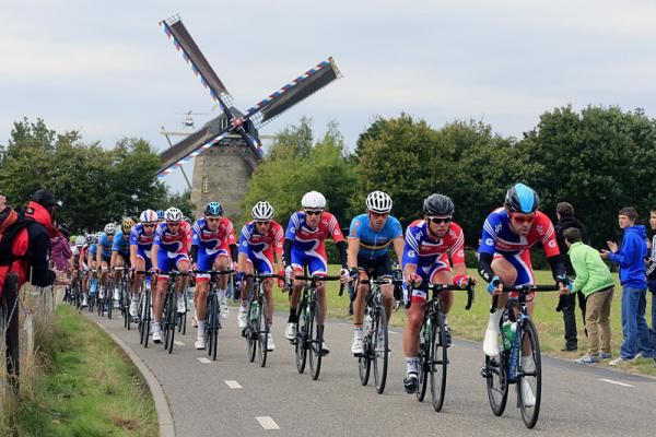 Great Britain set tempo early in the world championship race.