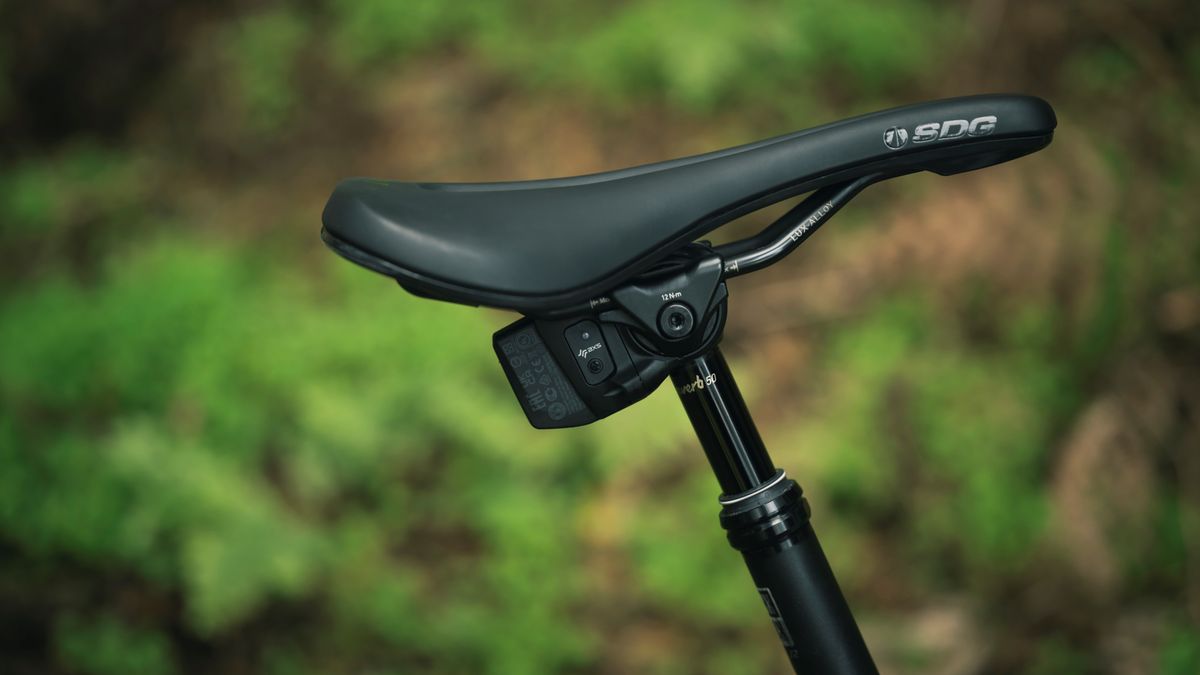 We test out the gravity inspired design of the new YT Szepter in a ...