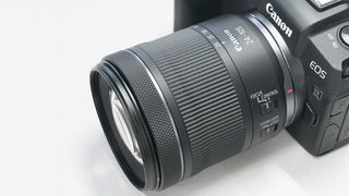 New Canon lens leaked! Compact Canon RF 24-105mm f/3.5-5.6 IS STM