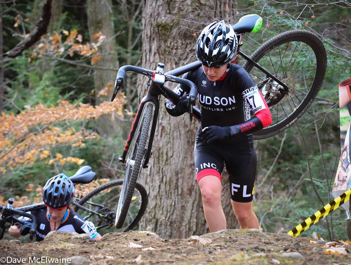 Jennifer Nordham (Hudson) cresting a long run-up