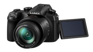 The Leica V-Lux 5 looks to be a rebadged Panasonic FZ1000 II