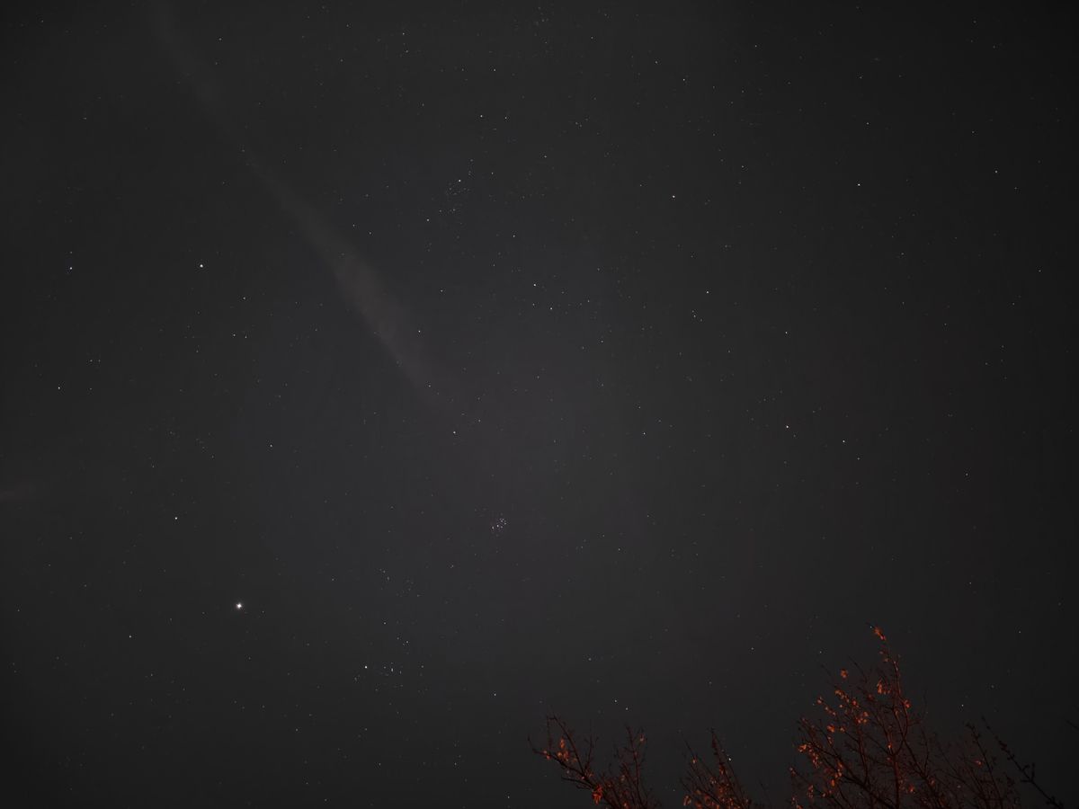 OnePlus 12 astrophotography.