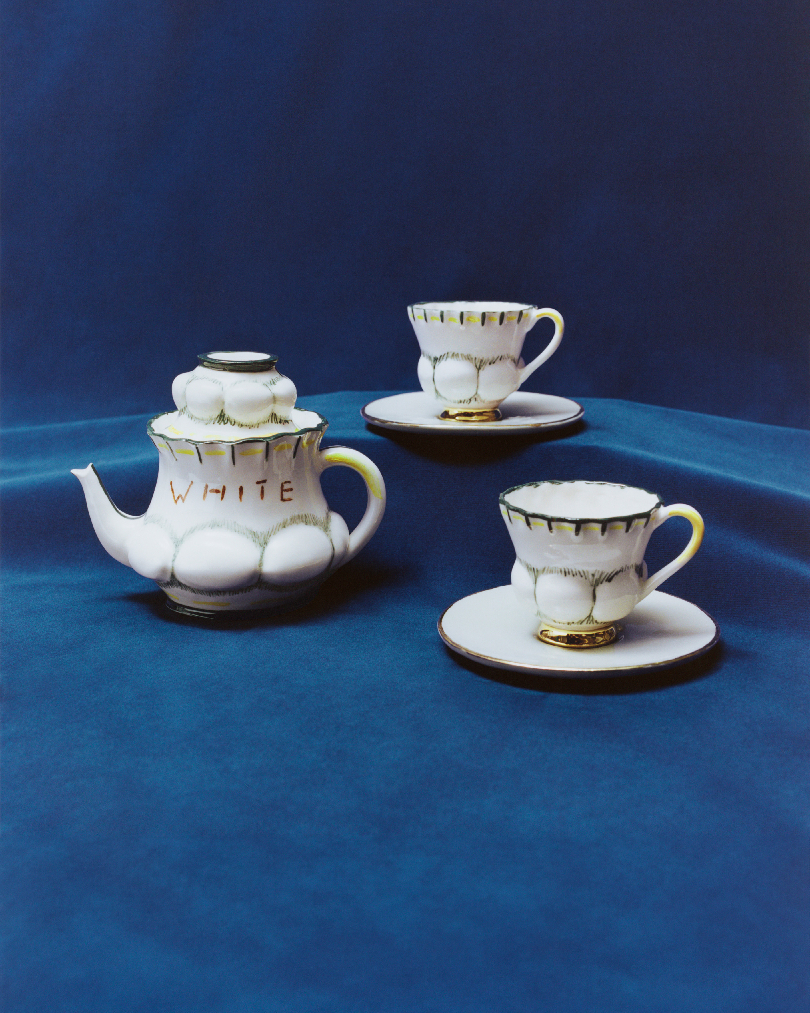 Rose Wylie, "Tea Set," 2024