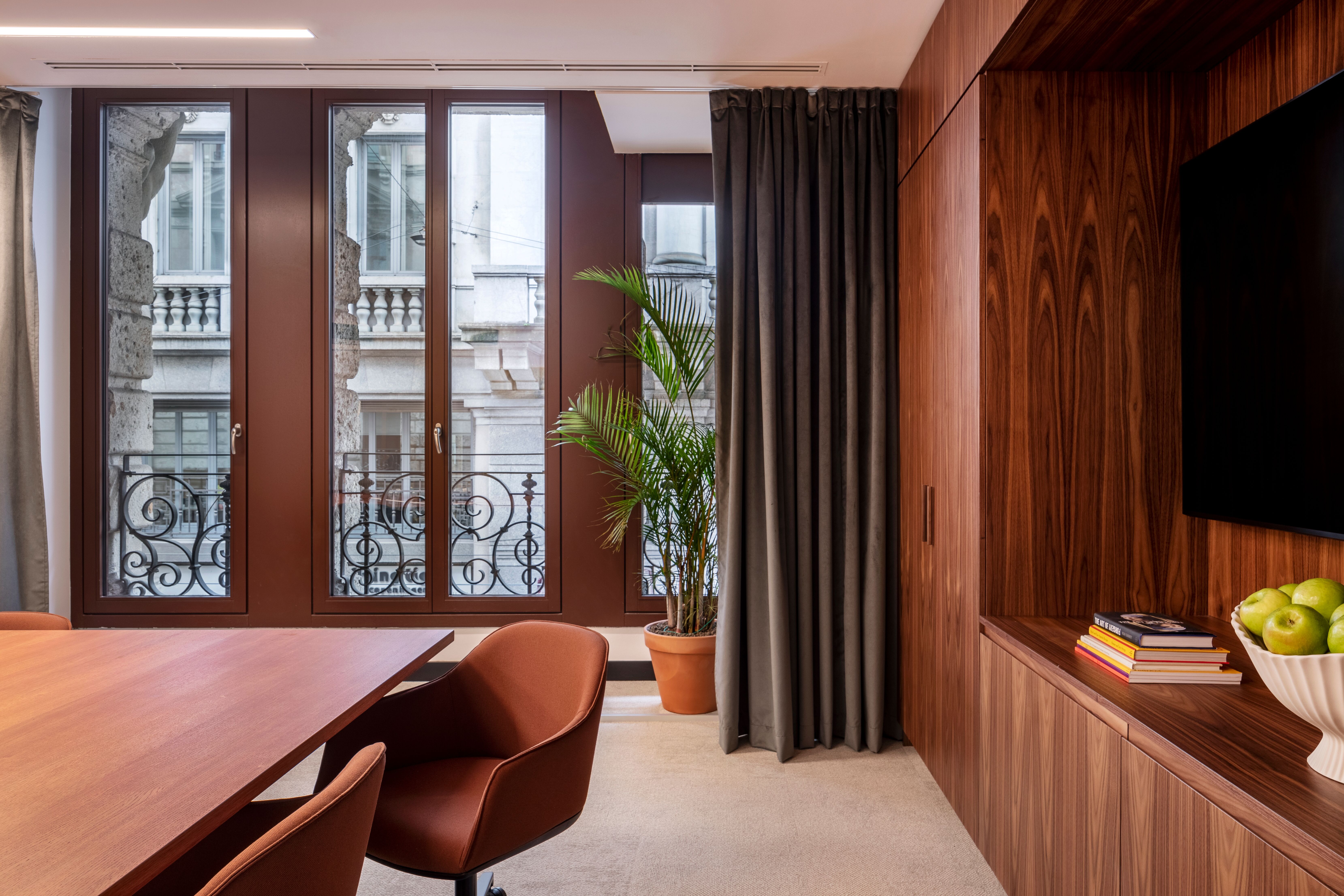 WeWork Meravigli co working interior with desks
