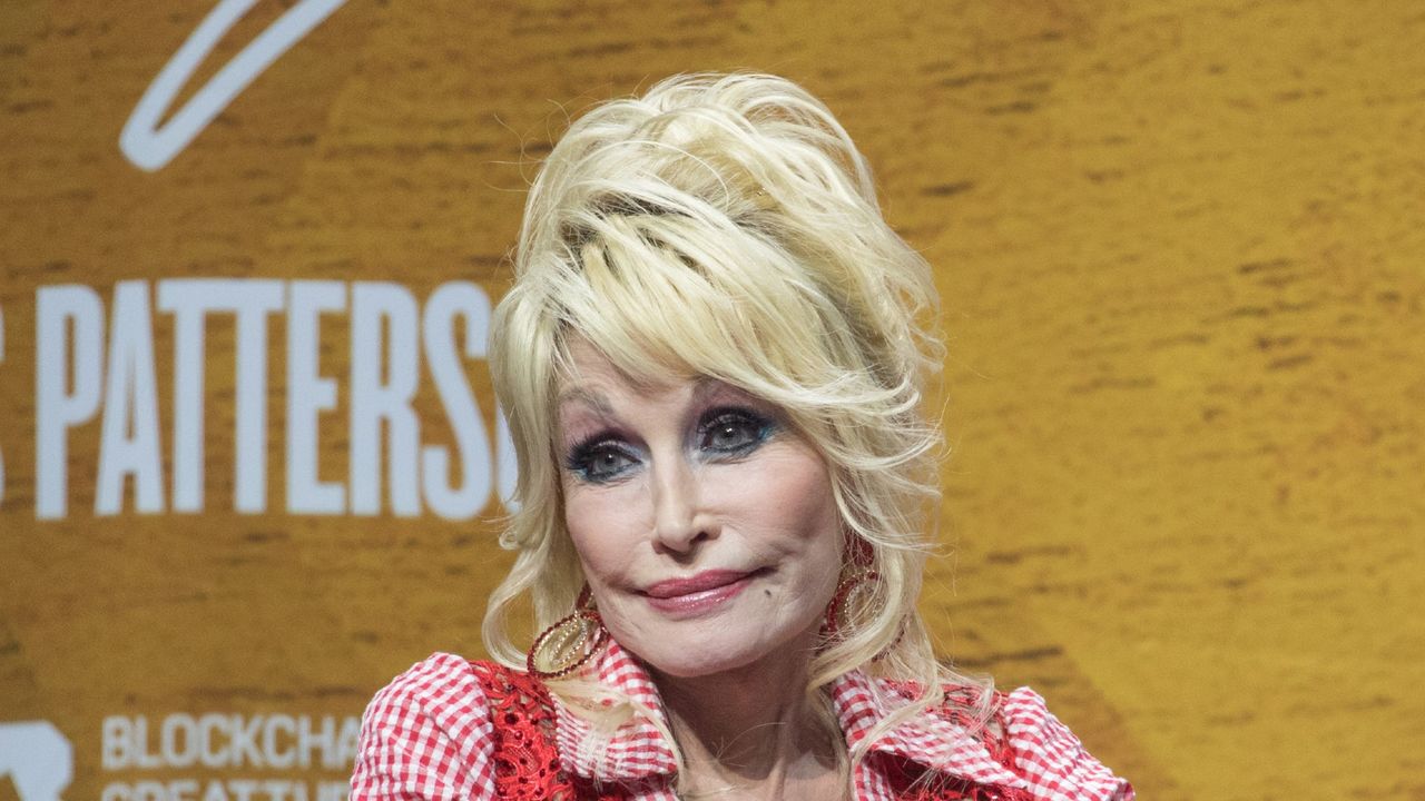 Dolly Parton&#039;s old-fashioned communication with goddaughter revealed 