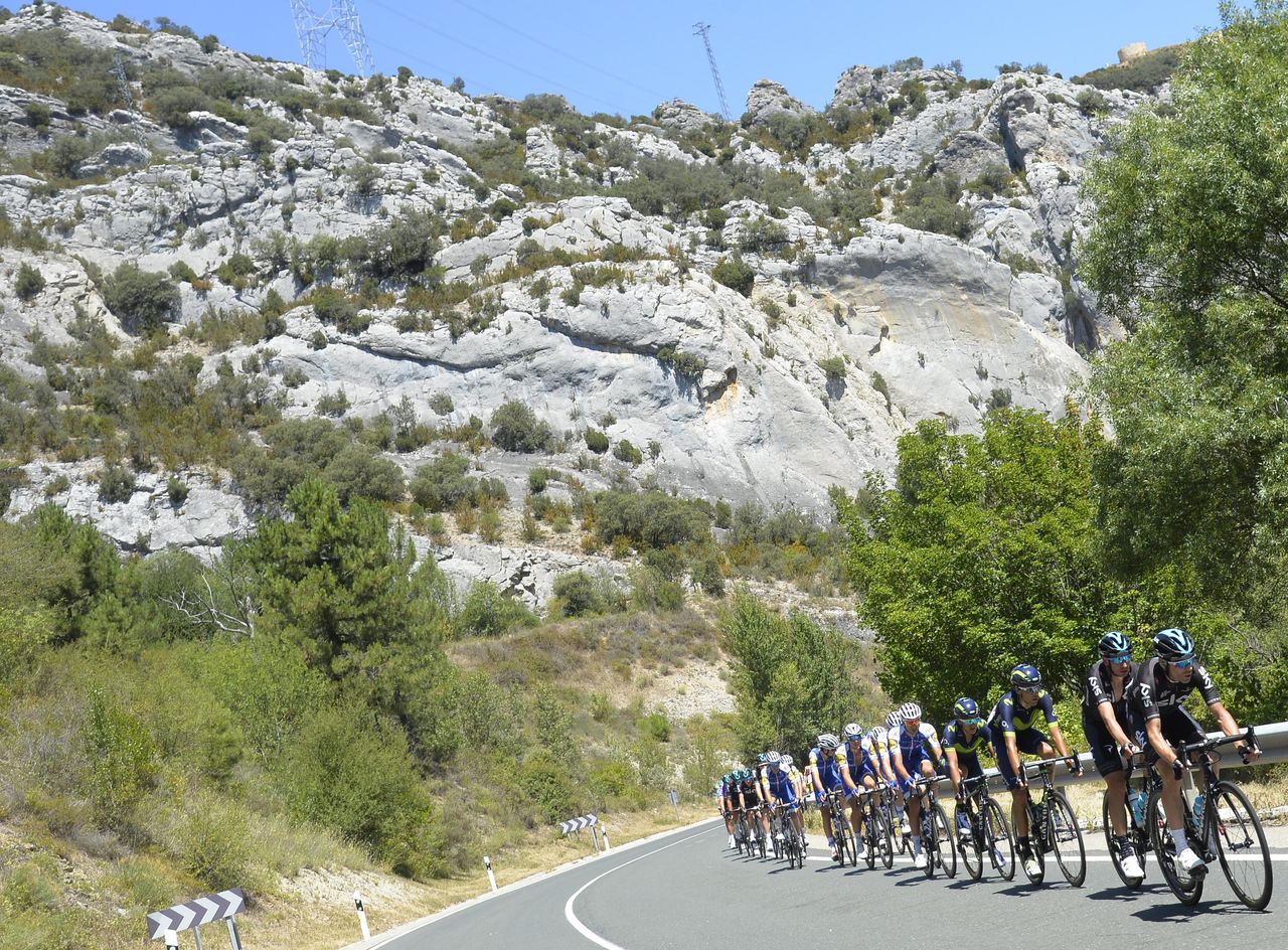 The Sky led peloton