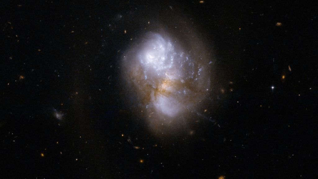 Webb Reveals Hidden Star Formation In Pair Of Colliding Galaxies Space 3879