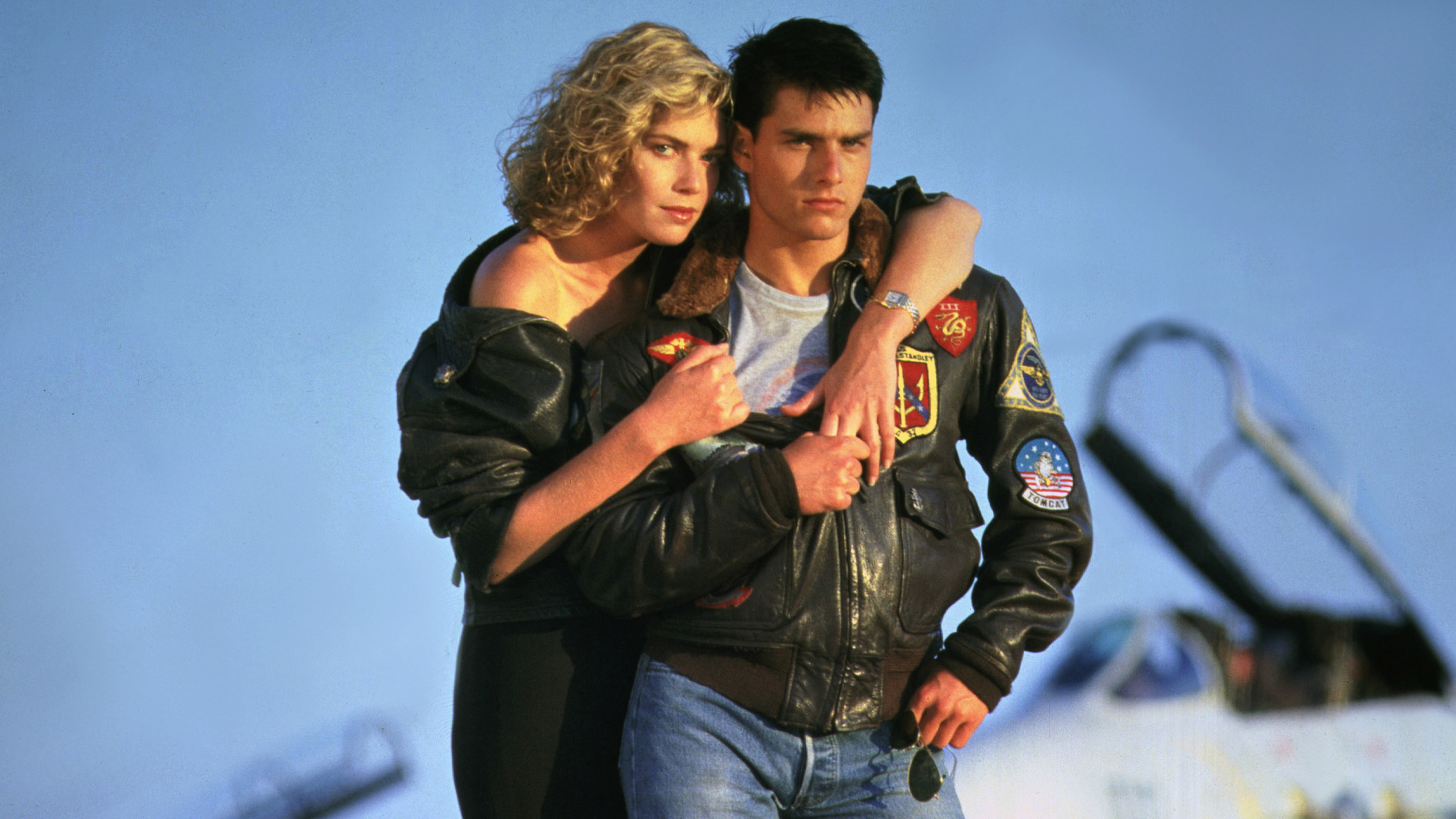 Kelly McGillis and Tom Cruise in Top Gun