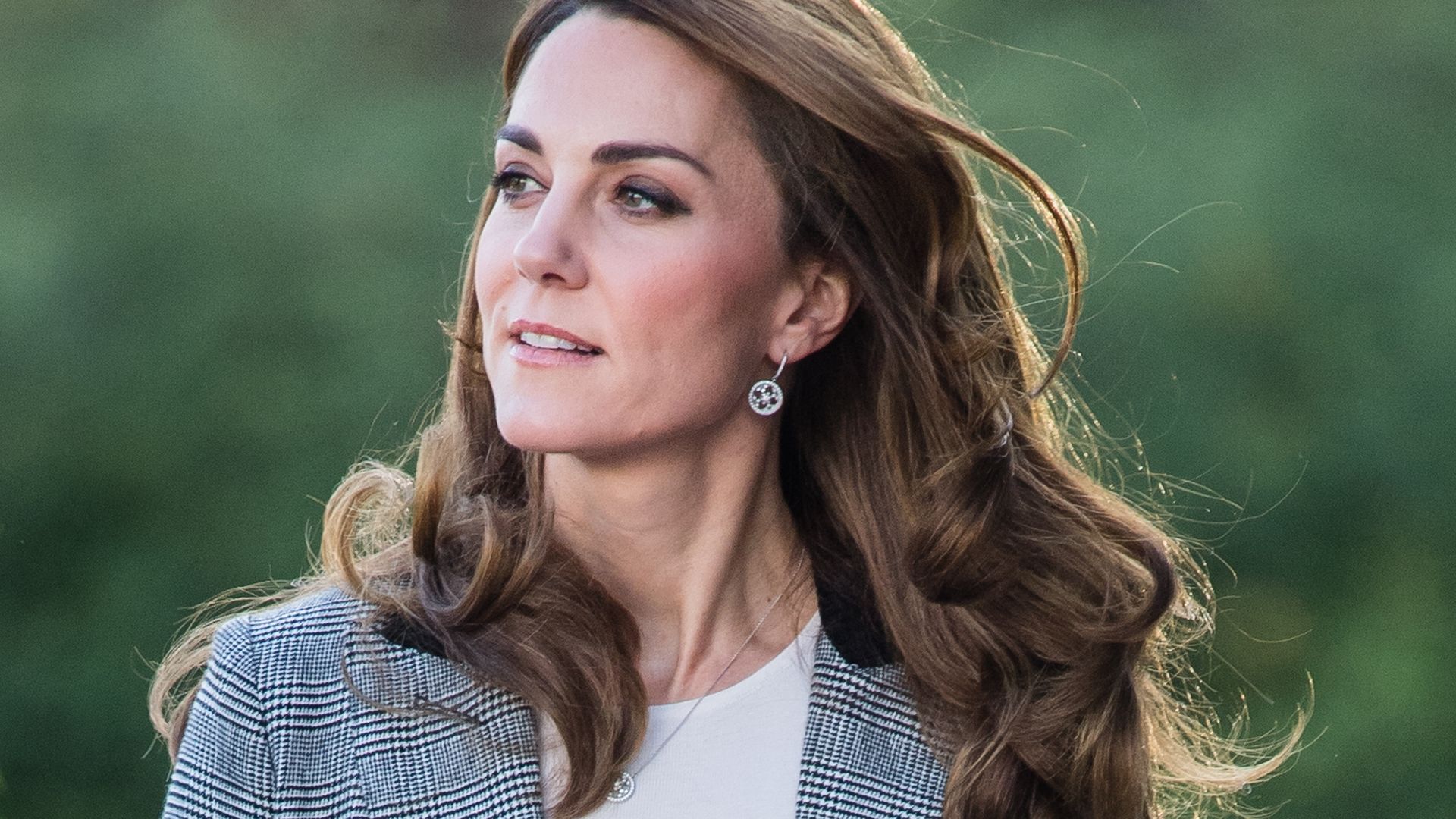 Kate Middleton uses this cult eyeshadow palette for smokey eyes Woman