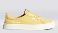 Pantone Cornsilk Canvas, $89 (£72) | Cariuma
