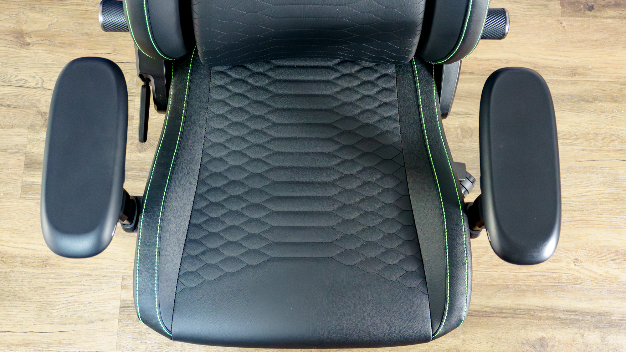 The seat pan and armrests of the Razer Iskur V2 NewGen gaming chair