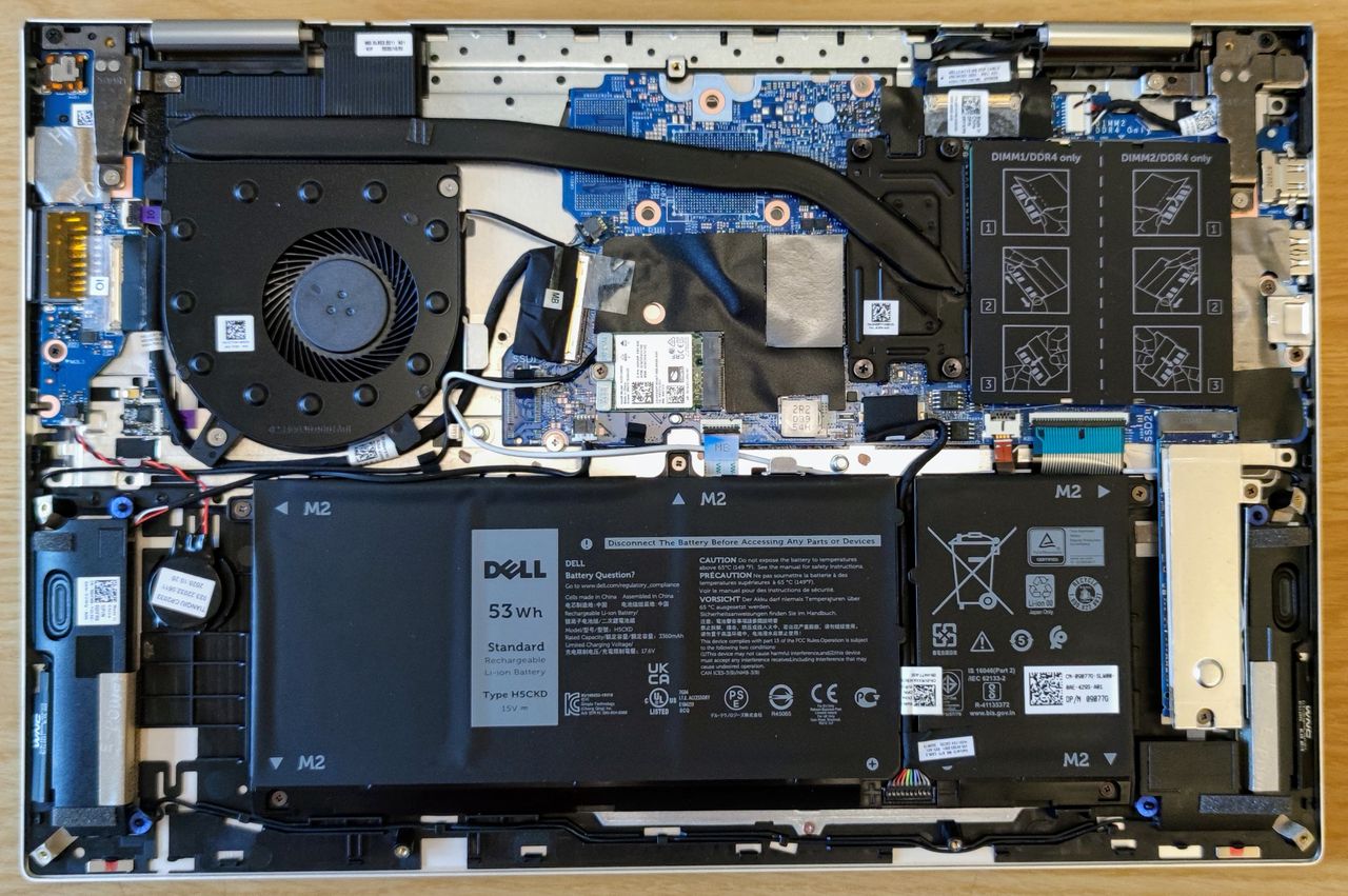 Dell Inspiron 15 7000 2-in-1 (late 2020) internals