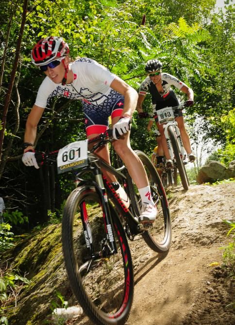 Lea Davison (Specialized) was attentive to all attacks