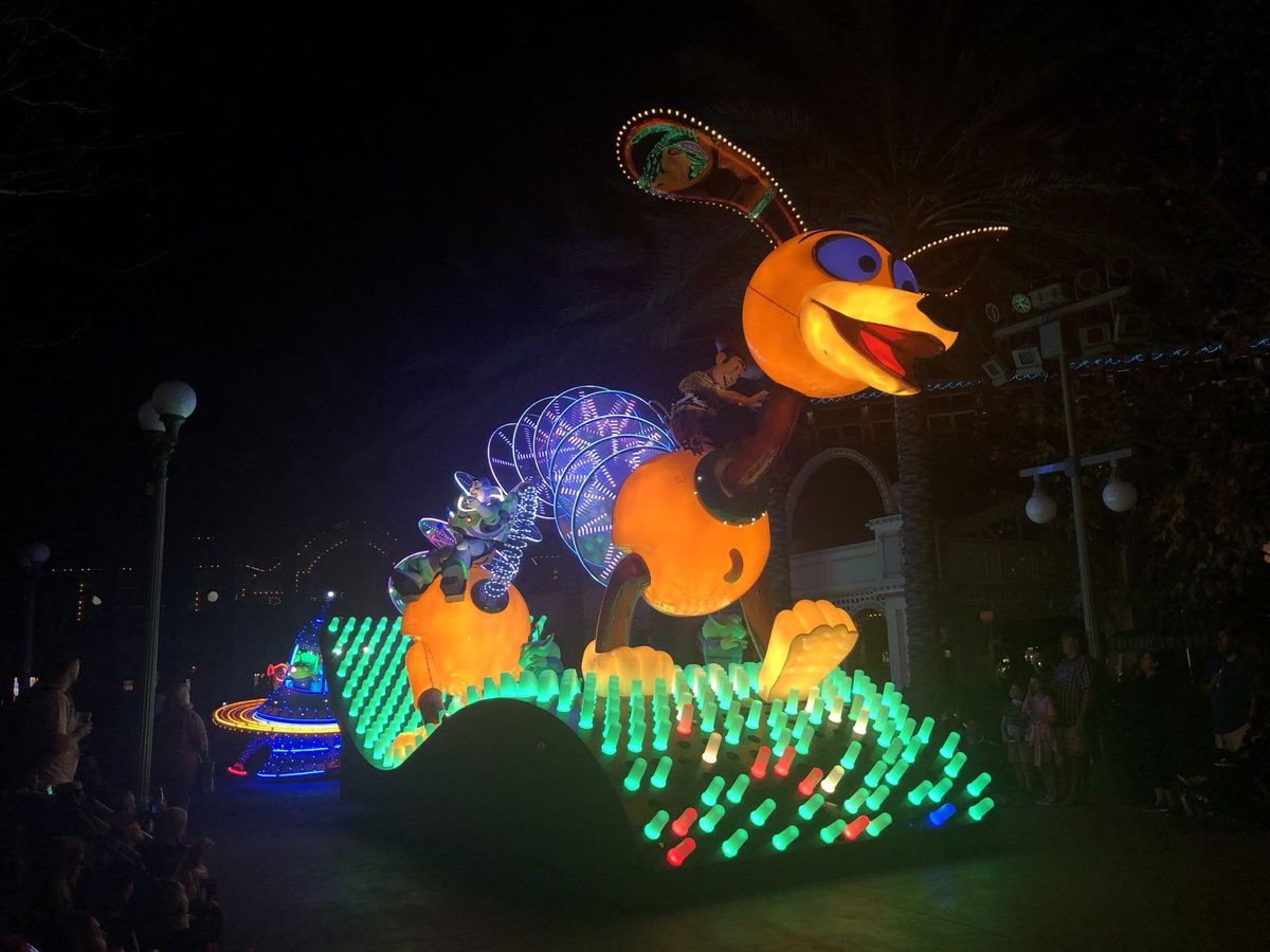 DCA Paint the Night Slinky