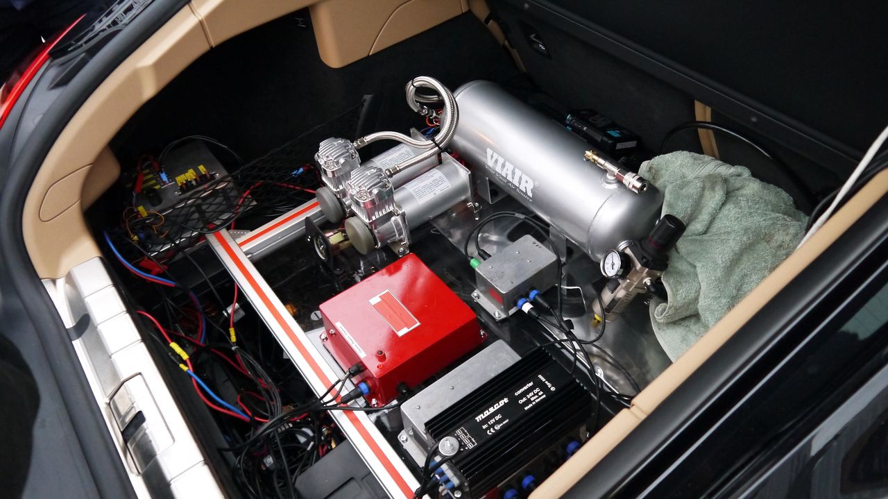 The robotic driving system installed in the car
