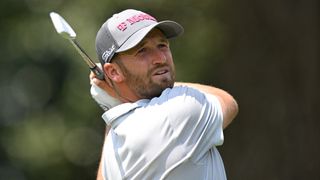 Wyndham Clark takes a shot at the Tour Championship