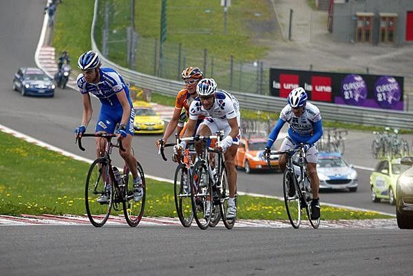 The five leaders on the race track at Spa-Francorchamps