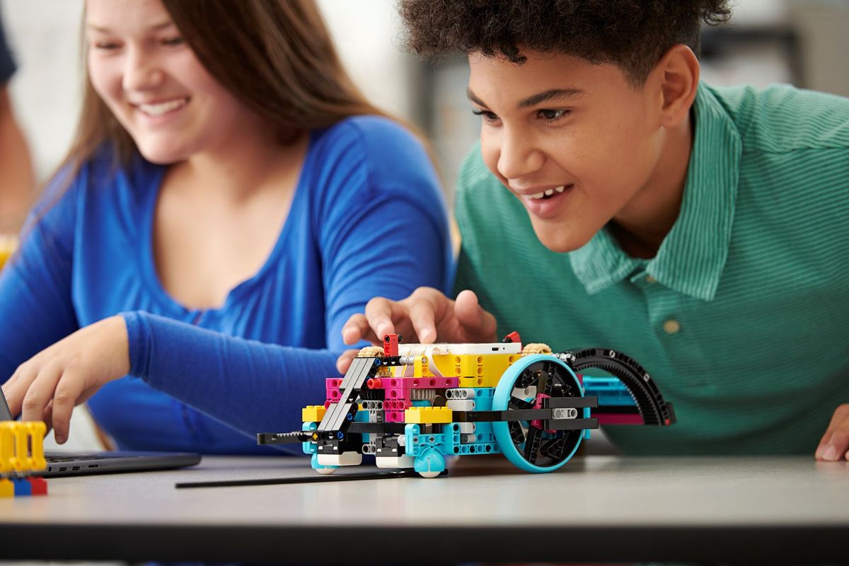 Spikee Lego Education's SPIKE Prime product review | Tech & Learning