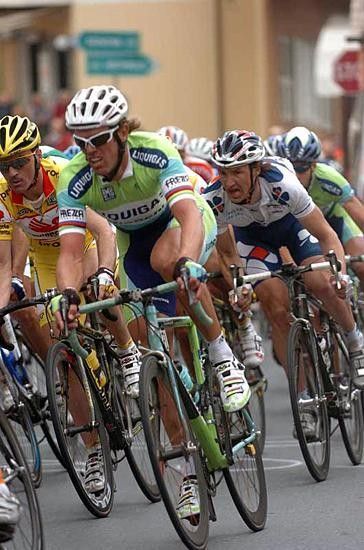 Mario Cipollini (Liqugas) on the Cipressa