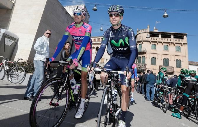 Luca Wackermann (Lampre-Merida) and Giovanni Visconti (Movistar) ride to the start of Trofeo Migjorn